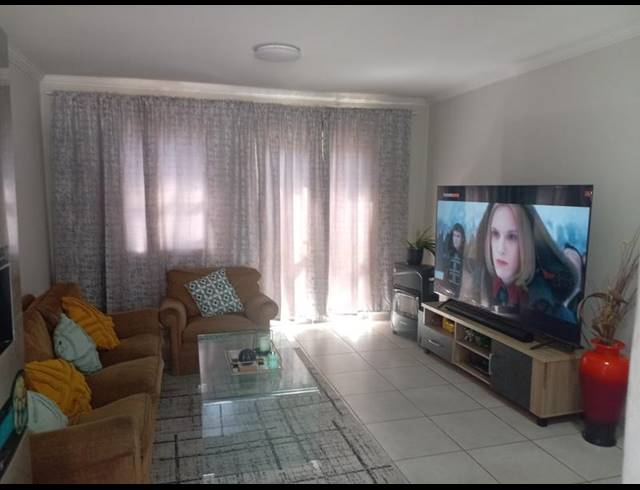 3 BEDROOM HOUSE FOR SALE IN SUNSET GLEN